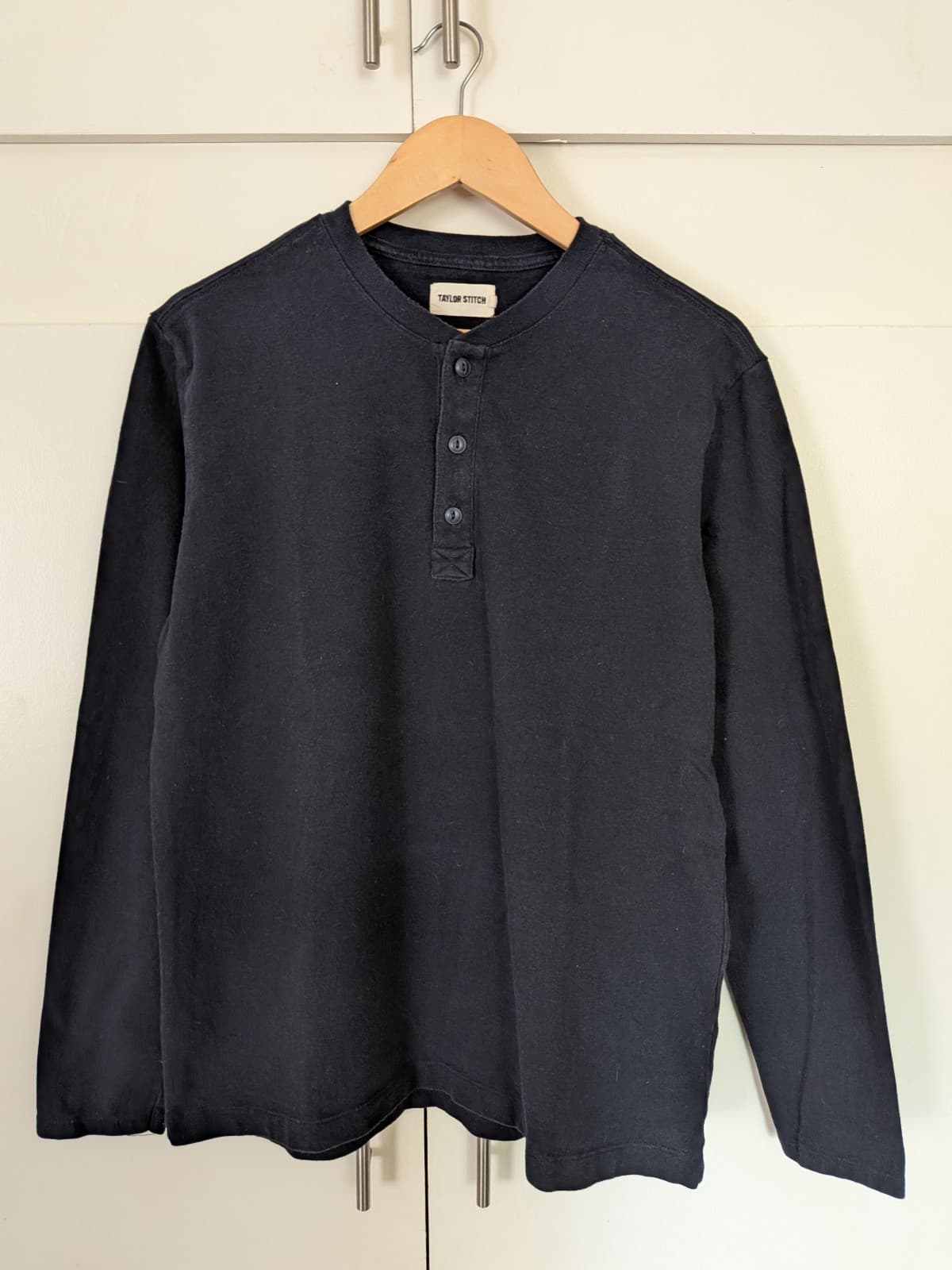 Taylor Stitch The Heavy Bag Henley in Navy 44 XL